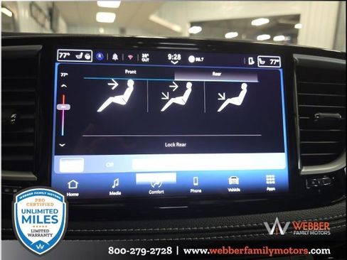 New 2026 Chrysler Pacifica Select image 29