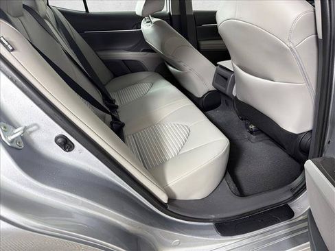 Used 2024 Toyota Camry SE w/ Convenience Package FWD image 15