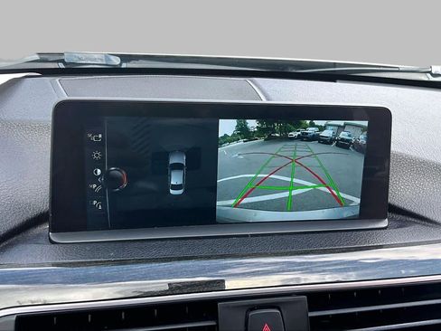 Used 2017 BMW 320i Sedan RWD image 27