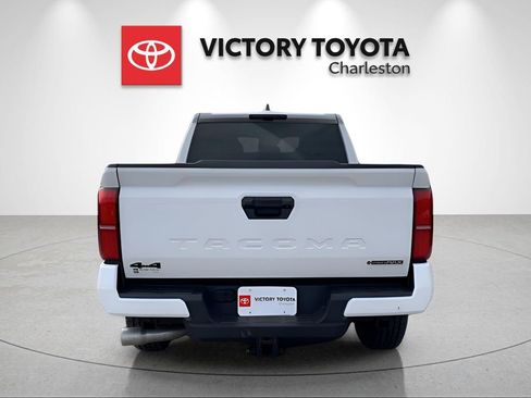 New 2025 Toyota Tacoma TRD Off-Road AWD/4WD image 7