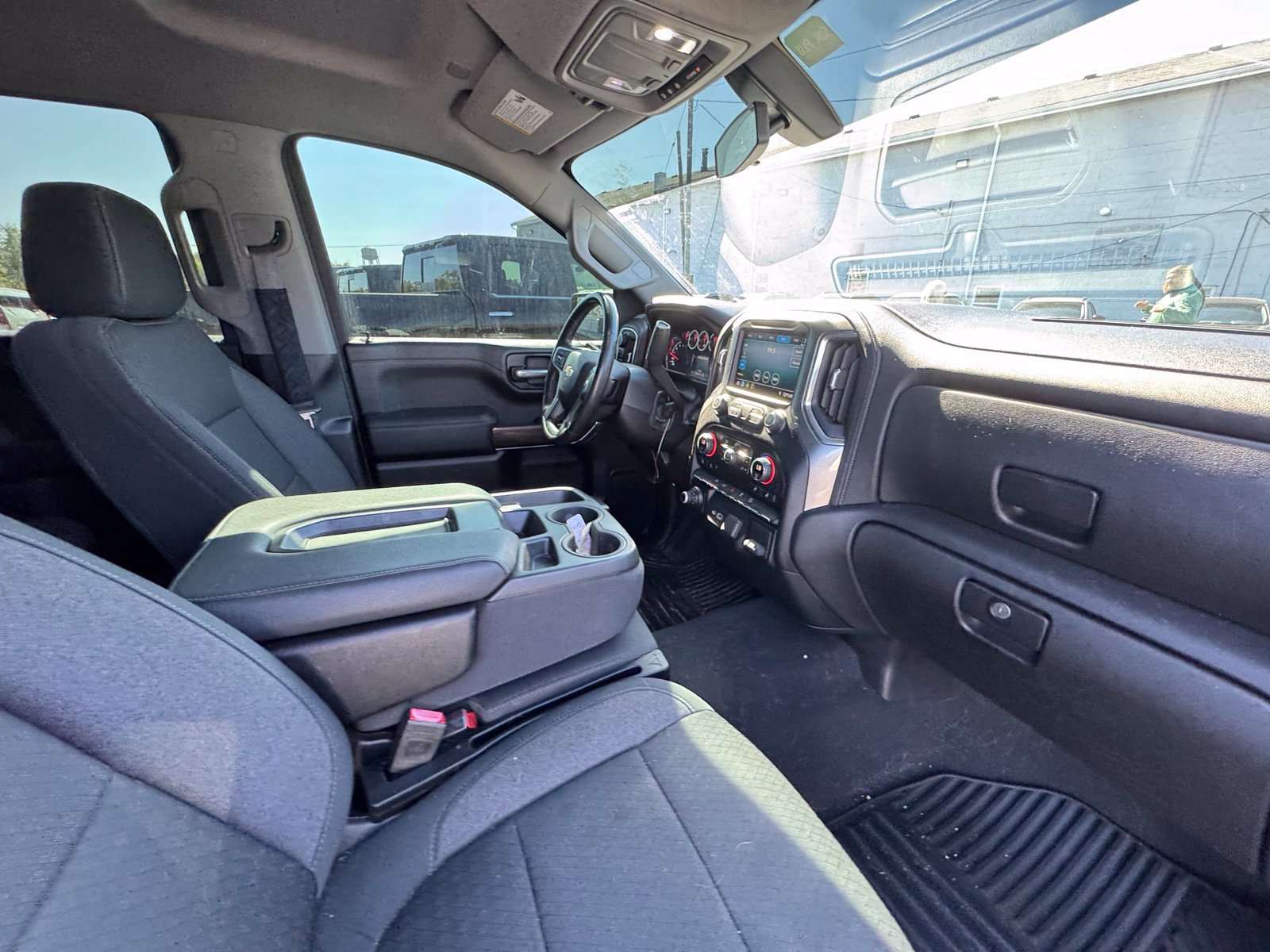Used 2021 Chevrolet Silverado 1500 LT w/ Z71 Off-Road Package AWD/4WD image 32