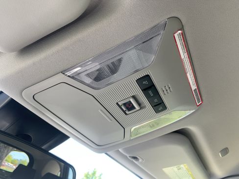 Used 2023 Toyota RAV4 LE image 28