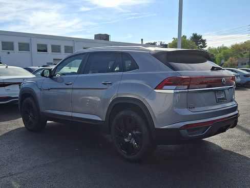 New 2026 Volkswagen Atlas Cross Sport SE AWD/4WD image 3