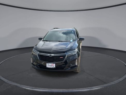 Used 2023 Chevrolet Equinox RS AWD/4WD image 3