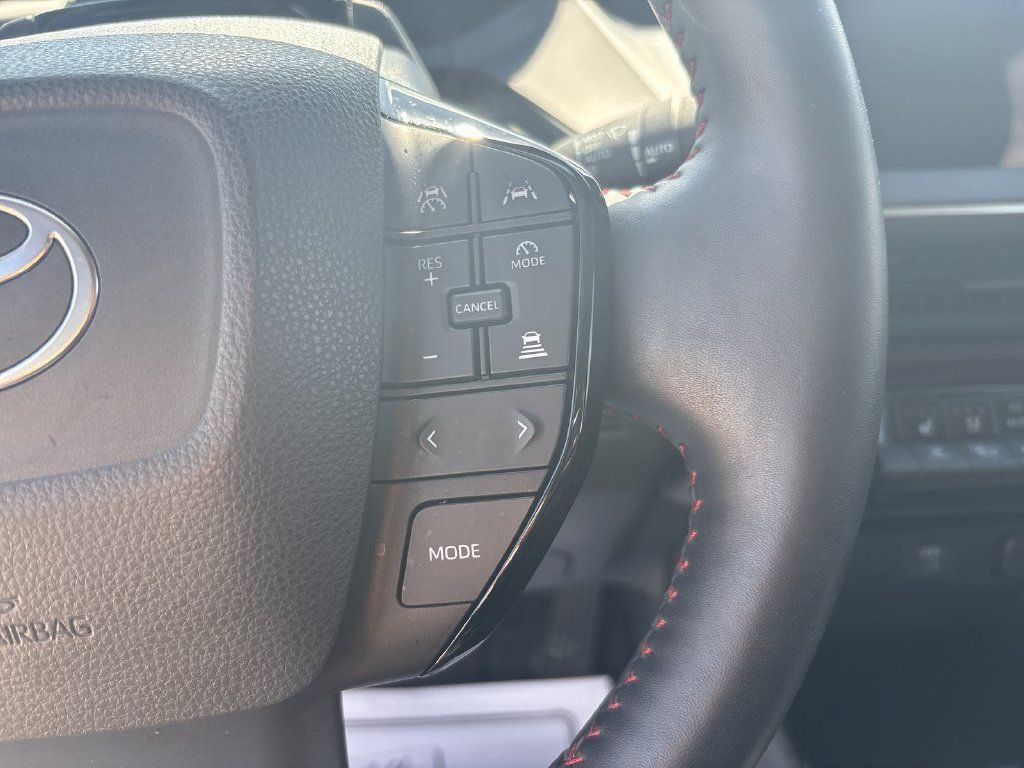Used 2024 Toyota Prius Prime Premium w/ Advanced Technology Package FWD image 18