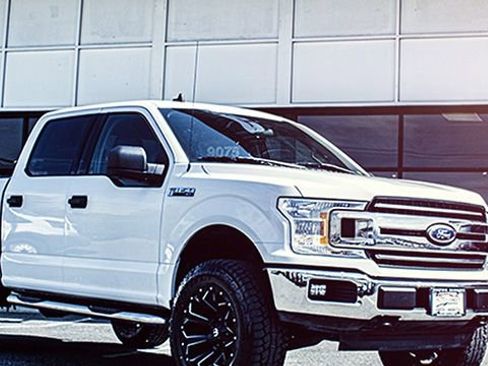 Used 2021 Chevrolet Camaro LT image 41