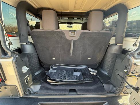 Used 2017 Jeep Wrangler Sport w/ Quick Order Package 24S image 32