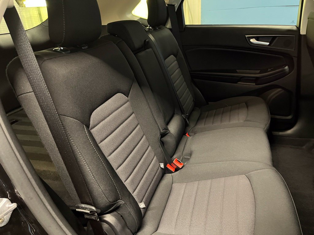 Used 2024 Ford Edge SE AWD/4WD image 14