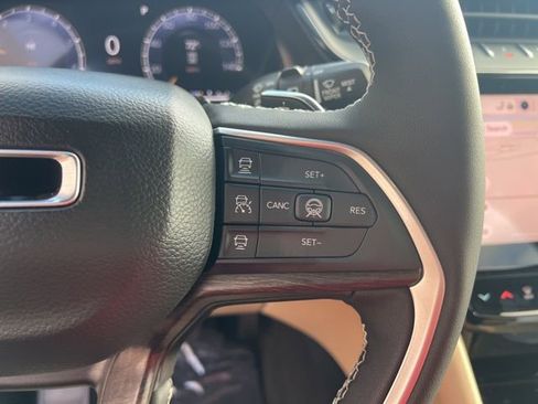 New 2026 Jeep Grand Cherokee L Limited image 12