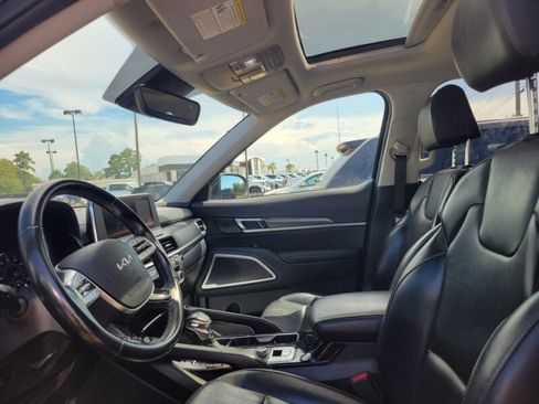 Used 2022 Kia Telluride S FWD image 5
