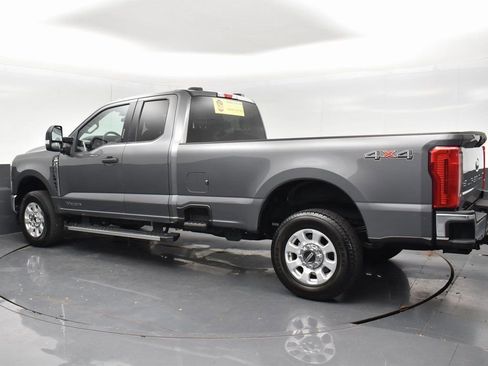 Used 2024 Ford F250 XLT image 10