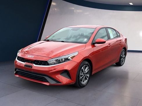 Certified 2023 Kia Forte LXS FWD image 1