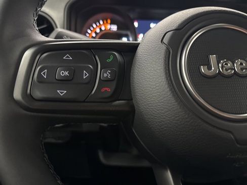 New 2025 Jeep Gladiator Sport image 14