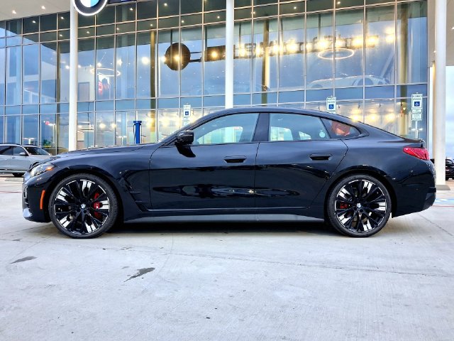 New 2026 BMW M440i w/ Premium Package RWD image 4