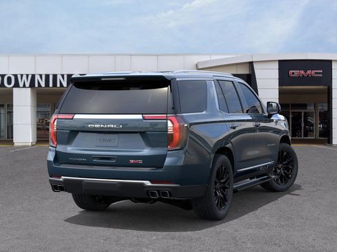 New 2026 GMC Yukon Denali w/ Sun & Power Step Package image 4