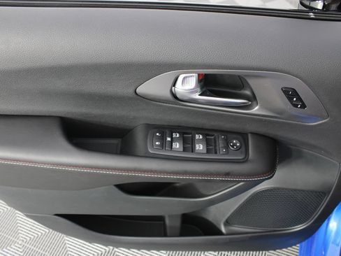 New 2027 Chrysler Pacifica Select FWD image 13