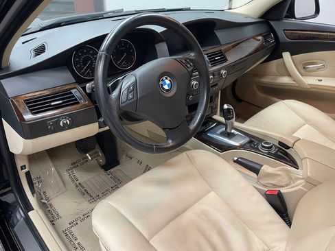 Used 2010 BMW 528i Sedan RWD image 25