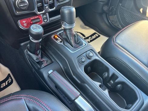 Used 2022 Jeep Gladiator Rubicon image 19