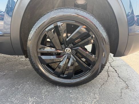 Used 2023 Volkswagen Atlas Cross Sport SE AWD/4WD image 18