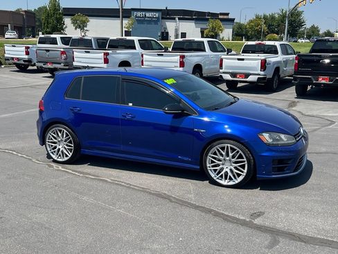 Used 2017 Volkswagen Golf R 4-Door AWD/4WD image 5