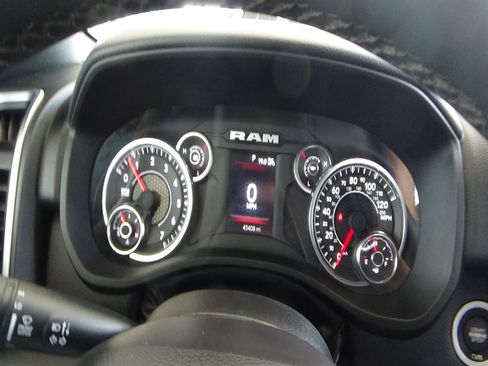 Certified 2025 RAM 1500 Big Horn AWD/4WD image 25