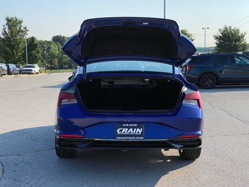 Used 2023 Hyundai Elantra Limited w/ Cargo Package FWD image 7
