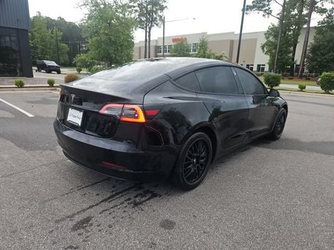 Used 2023 Tesla Model 3 Standard Range RWD image 2