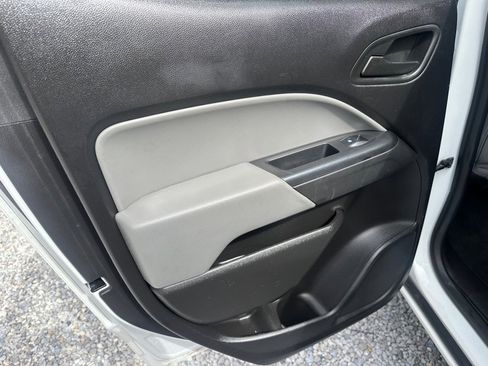 Used 2018 Chevrolet Colorado W/T w/ WT Convenience Package image 23