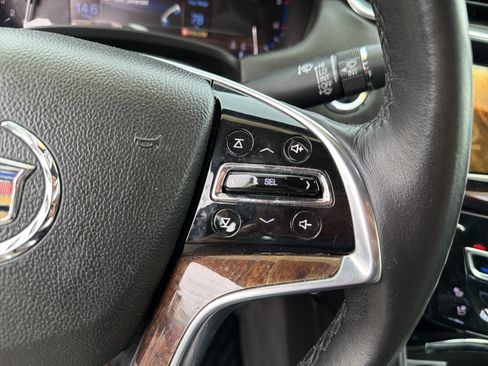 Used 2014 Cadillac XTS Luxury w/ Driver Awareness Package FWD image 30