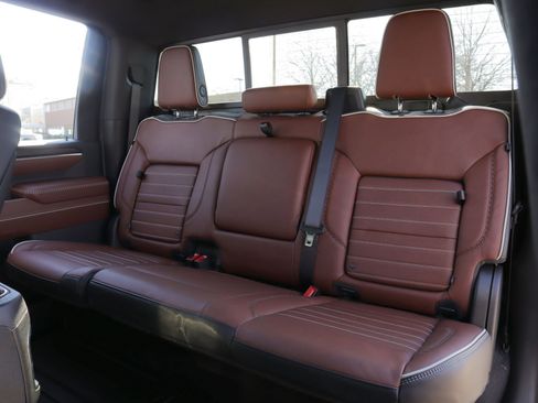 Used 2026 GMC Sierra 3500 Denali Ultimate image 14