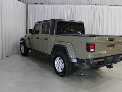 Used 2020 Jeep Gladiator Sport w/ Quick Order Package 24S AWD/4WD image 30