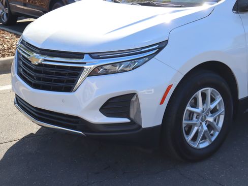 Used 2023 Chevrolet Equinox LT FWD image 6