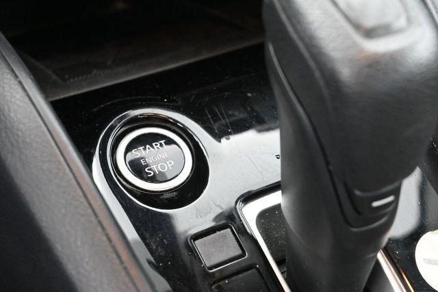 Used 2024 Nissan Versa SV FWD image 23