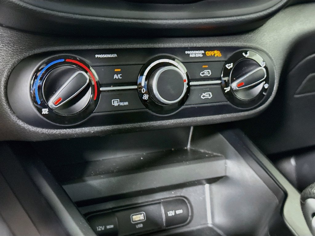 Used 2023 Kia Soul LX FWD image 8