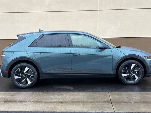 New 2026 Hyundai Ioniq 5 SE image 4