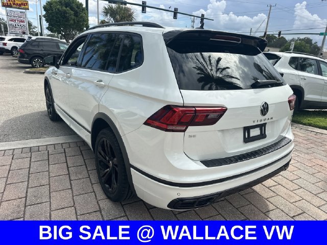 Certified 2024 Volkswagen Tiguan SE R-Line FWD image 8