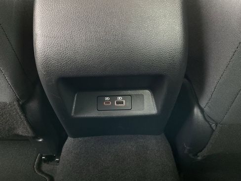 Used 2025 Nissan Altima 2.5 SV FWD image 11