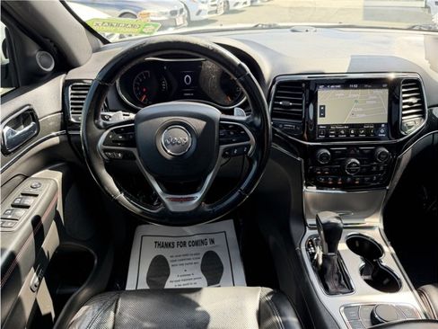 Used 2019 Jeep Grand Cherokee Trailhawk w/ Trailhawk Luxury Group image 39