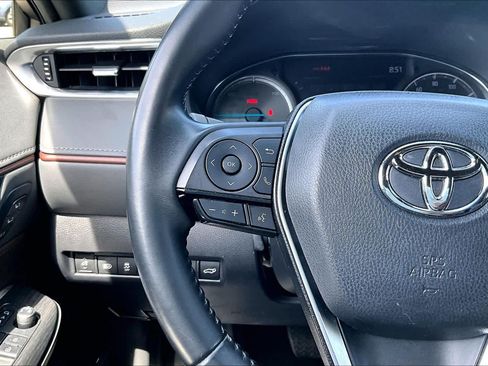 Used 2023 Toyota Venza XLE AWD/4WD image 23