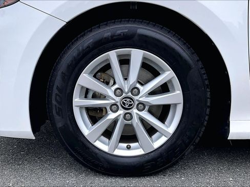 Used 2025 Toyota Camry LE FWD image 7