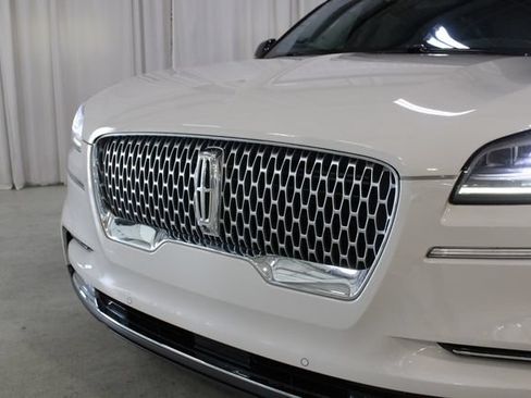 Used 2020 Lincoln Aviator Reserve w/ Elements Package Plus AWD/4WD image 33
