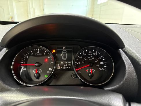 Used 2013 Nissan Rogue SL AWD/4WD image 21