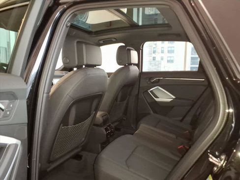 Certified 2025 Audi Q3 2.0T Premium w/ Convenience Package image 20