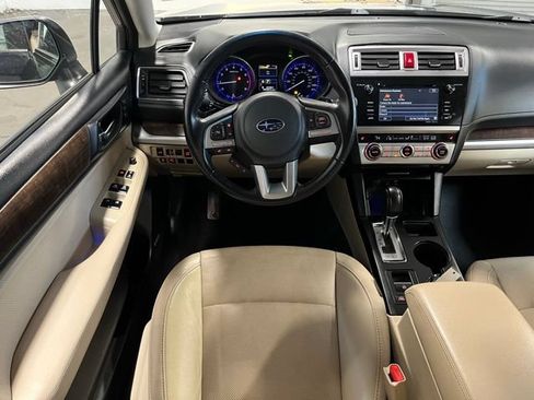 Used 2017 Subaru Outback 2.5i Limited AWD/4WD image 18