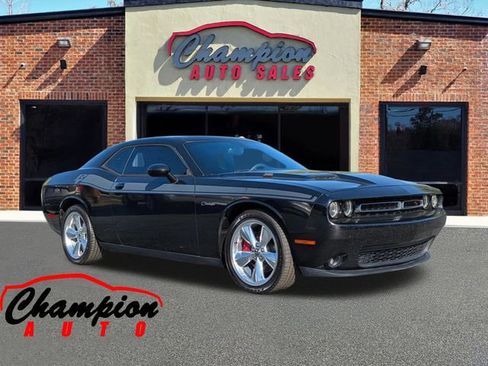 Used 2015 Dodge Challenger R/T Plus image 1