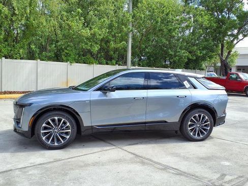 New 2026 Cadillac Lyriq Sport AWD/4WD image 2