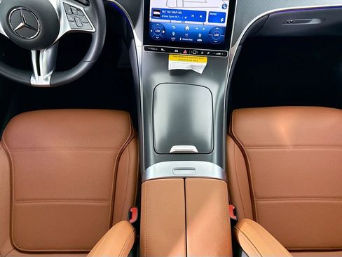 Certified 2026 Mercedes-Benz GLC 300 image 17