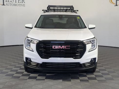 Used 2022 GMC Terrain SLT w/ Elevation Edition FWD image 3