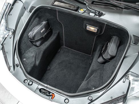 Used 2015 Ferrari 458 Spider RWD image 18