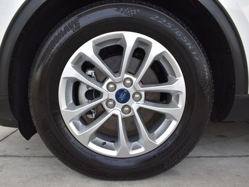 Used 2020 Ford Escape SE FWD image 14